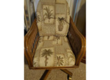 Set of 4 Matching Chairs