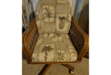 Set Of Four Beautiful Chairs