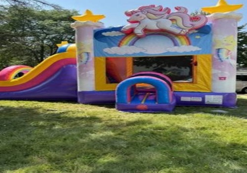 Mega bounce houses for rent (Buffalo)