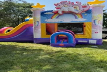 Mega bounce houses for rent (Buffalo)