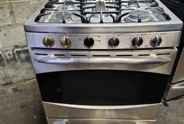 GE Double Oven Gas Stove