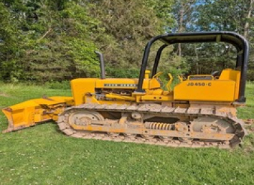 Deere 450c dozer