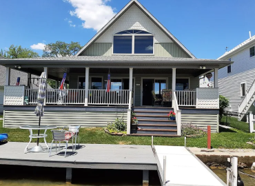 “Newish” Lake Home